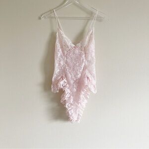 Elegant Pink Lace Bodysuit vintage Maryann’s boutique size small pink